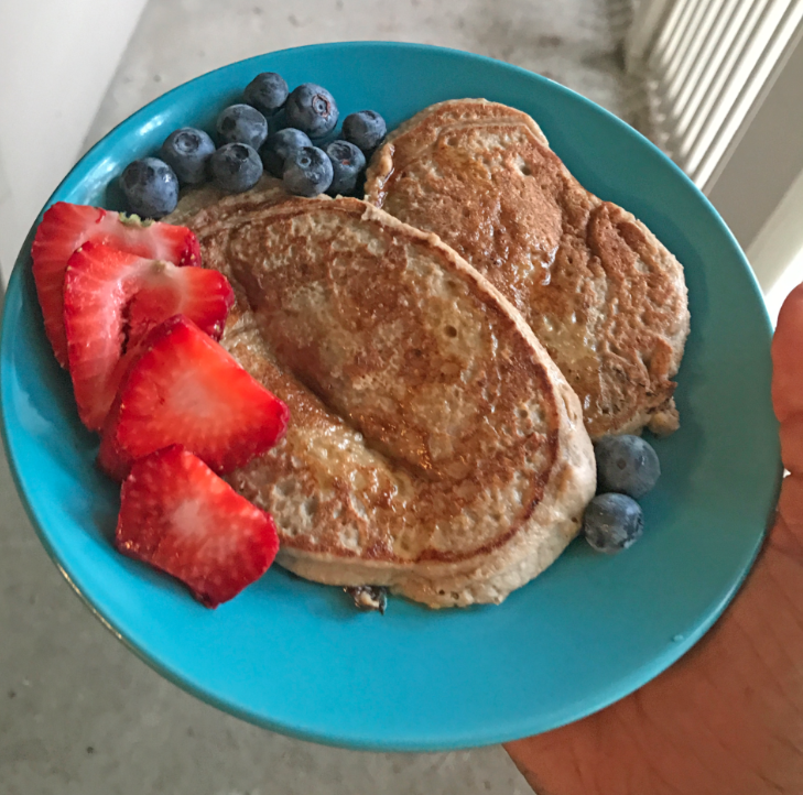 Vegan Oatmeal Banana Pancakes