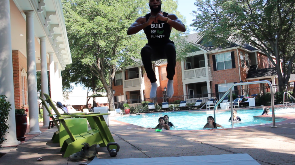 Najee Kelley bodyweight training outside